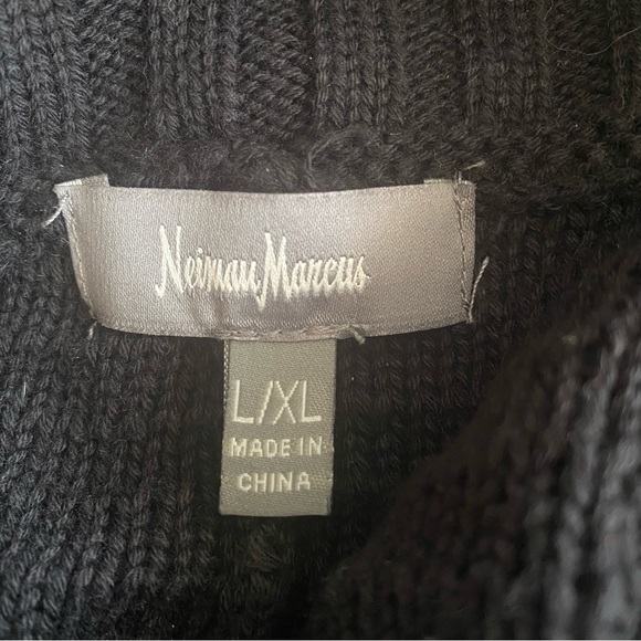 NEIMAN MARCUS Black Knit Turtleneck Poncho Fringe with Armholes - Stunning! - Picture 5 of 5